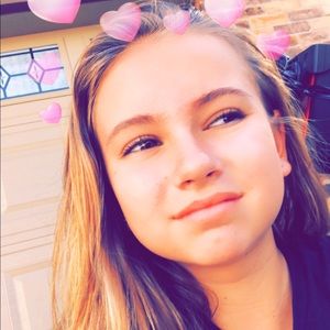 Meet your Posher, Skylar